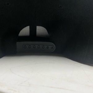 Snap back hats